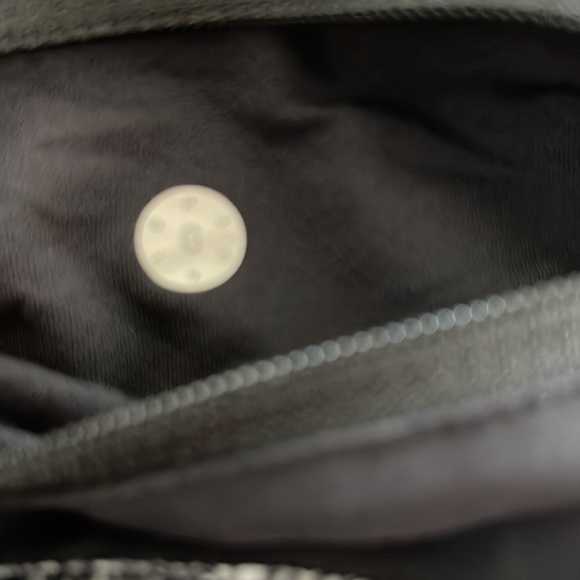 Lululemon skort size 6 - Picture 4 of 4